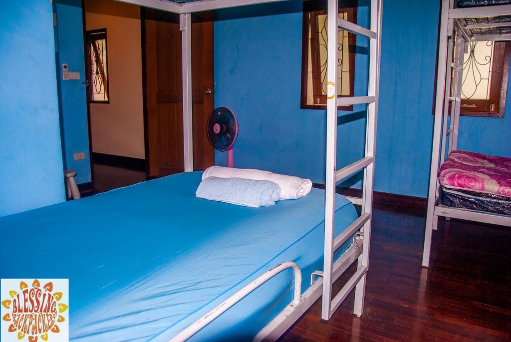 Blessing Backpackers Hostel Thongsala Exterior photo